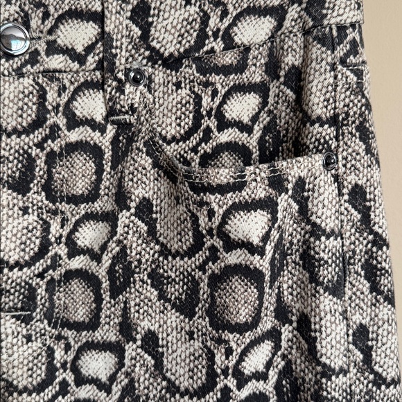 GOOD AMERICAN "Good Legs" Snakeskin Print Jeans Pockets Belt Loops Size 4/27 - Picture 4 of 12